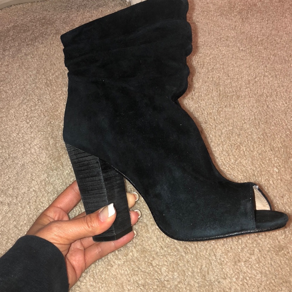 Kristin Cavallari ft. Chinese Laundry Booties ****
